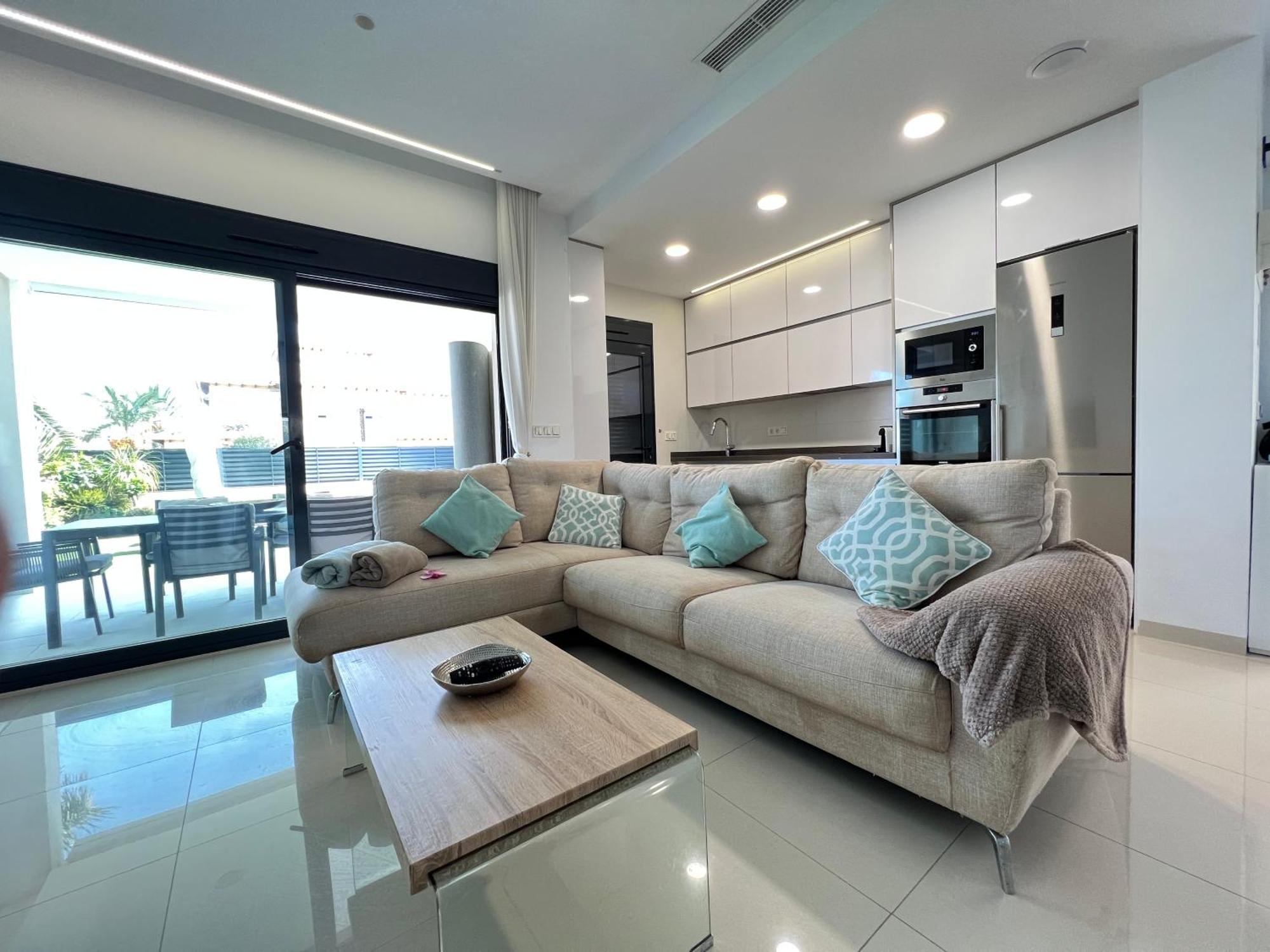 Villa Deluxe La Marina Beach อาลิกันเต ภายนอก รูปภาพ