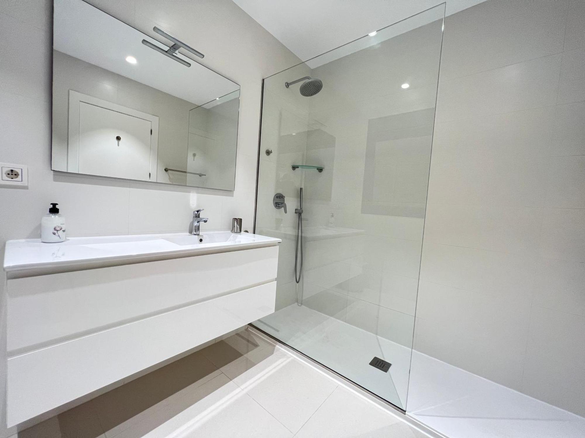 Villa Deluxe La Marina Beach อาลิกันเต ภายนอก รูปภาพ